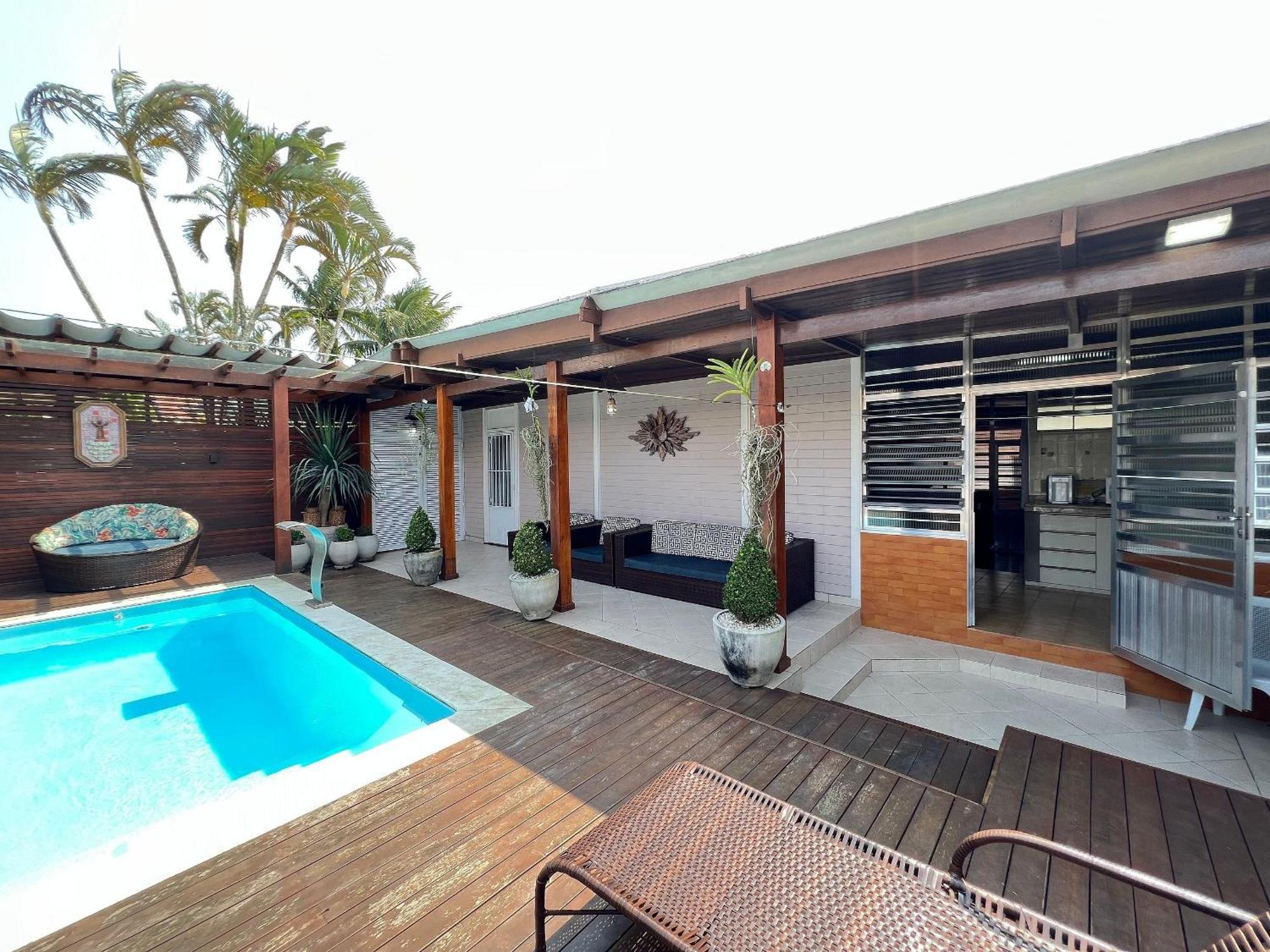 Casa Agradavel Com Piscina, A Poucos Passos Da Praia Перуиби Экстерьер фото