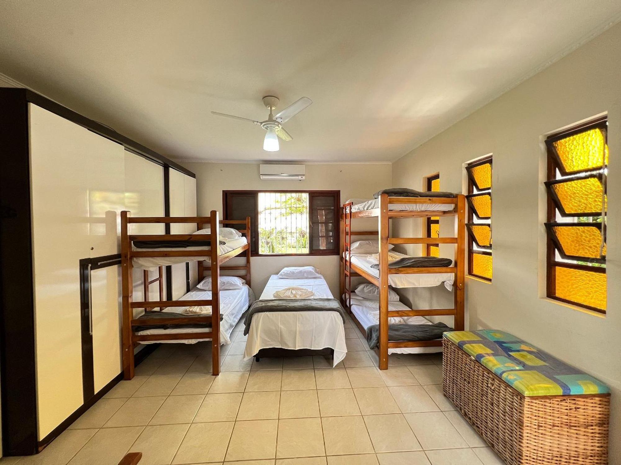Casa Agradavel Com Piscina, A Poucos Passos Da Praia Перуиби Экстерьер фото